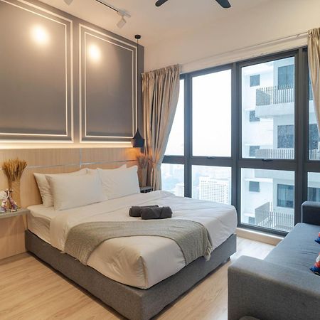 The Colony By Infinitum Best Pool View Klcc Trx Merdeka 118 Kl Tower 吉隆坡 外观 照片