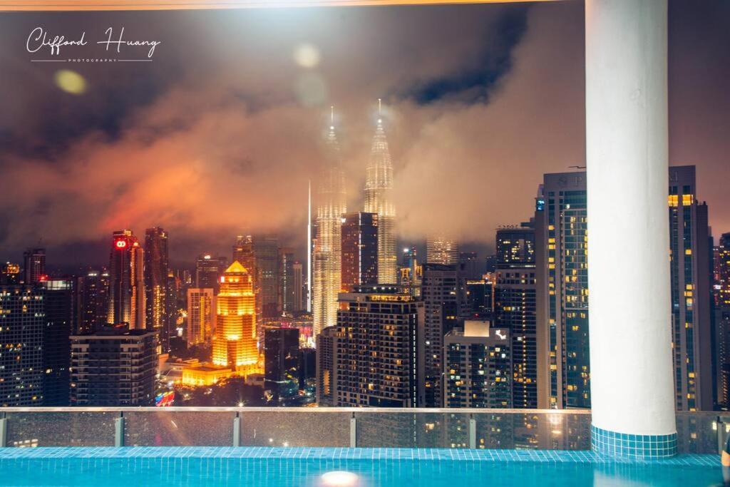 The Colony By Infinitum Best Pool View Klcc Trx Merdeka 118 Kl Tower 吉隆坡 外观 照片