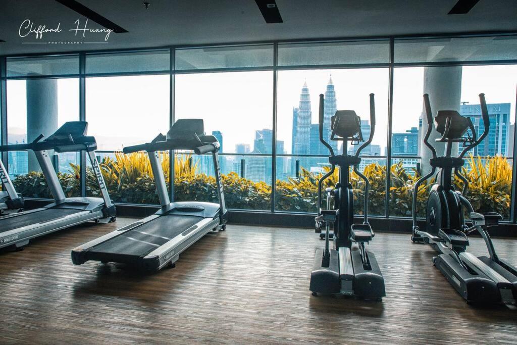 The Colony By Infinitum Best Pool View Klcc Trx Merdeka 118 Kl Tower 吉隆坡 外观 照片